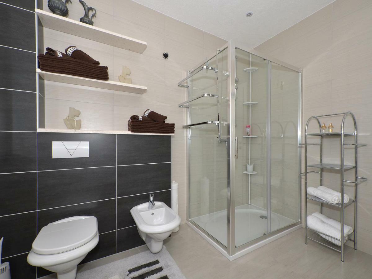 Dondras Residence Trogir Dış mekan fotoğraf